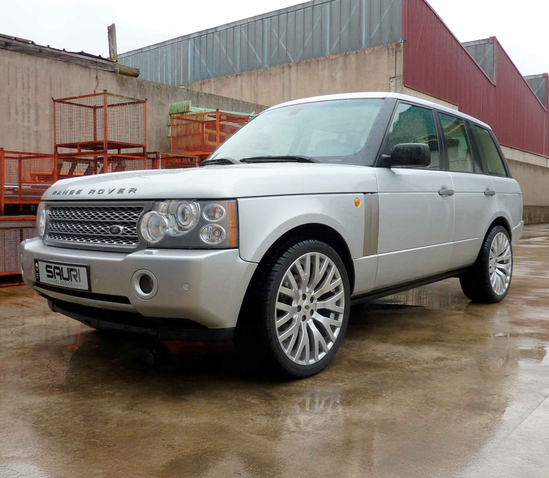- Range Rover 4.4