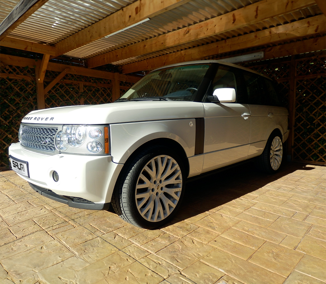 - Range Rover 4.4