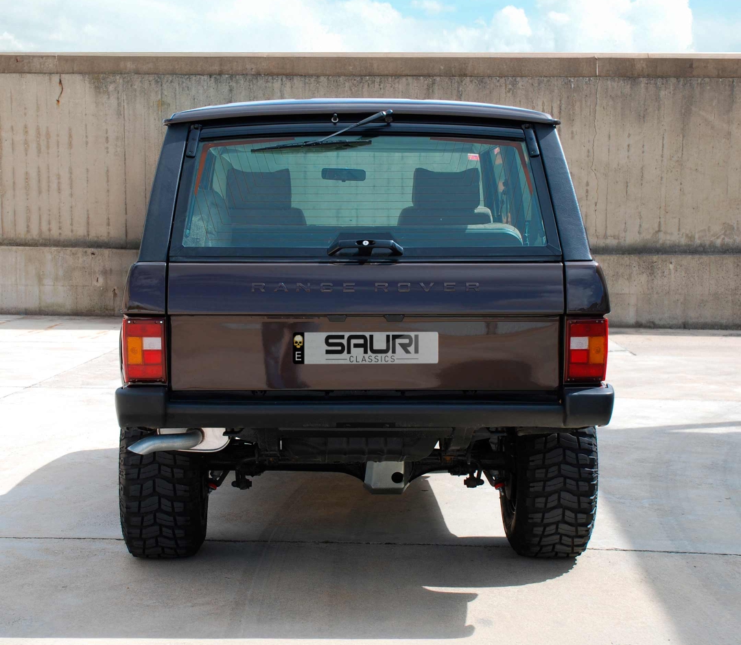 - Range Rover V8 3.2 1989